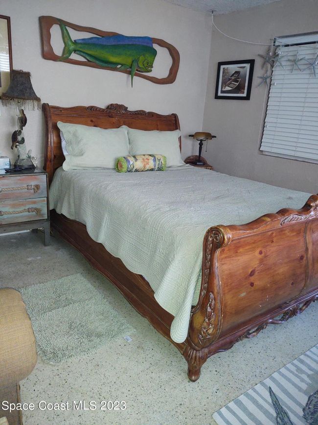 1 4755 87th Street, For Rent in Sebastian Zoocasa