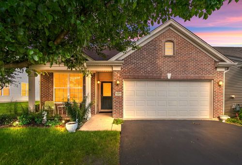 12472 Wedgemere Dr, Huntley, IL, 60142-7884 | Card Image
