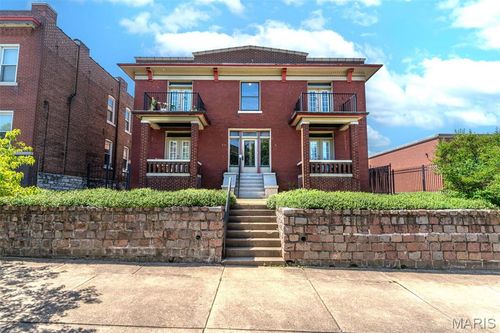 3918-3916-3918 Flad Ave, Saint Louis, MO, 63110-3662 | Card Image