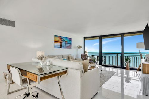 24f-3000 N Ocean Dr, Riviera Beach, FL, 33404-3249 | Card Image