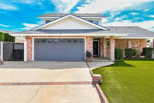 930 La Rue Ave, La Verne, CA, 91750-1840 | Card Image