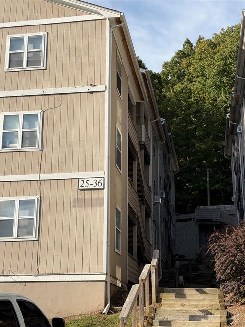 32-229 E King St, Boone, NC, 28607-4239 | Card Image