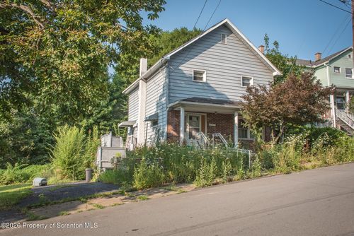 137 W Parker St, Scranton, PA, 18508-2002 | Card Image