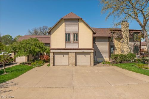 13-4607 Compass Rose, Vermilion, OH, 44089-3153 | Card Image