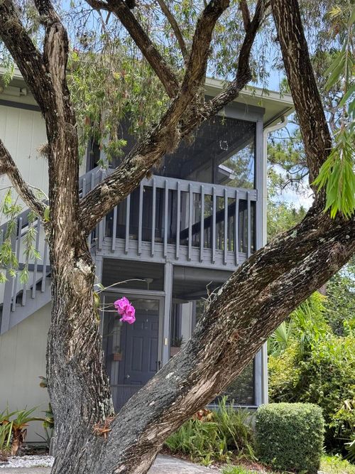 j-8-8228 Se Croft Cir, Hobe Sound, FL, 33455-6349 | Card Image