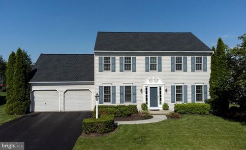 105 Quail Ct, HUMMELSTOWN, PA, 17036-8851 | Card Image