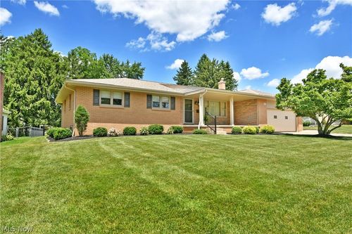 6662 Appleridge Dr, Youngstown, OH, 44512-5011 | Card Image