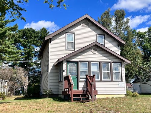 217 Division St W, Eagle River, WI, 5452121 | Card Image