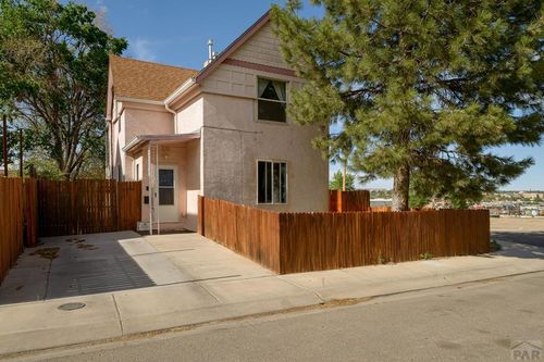 233 Nelson Ave, Pueblo, CO, 81004-1227 | Card Image
