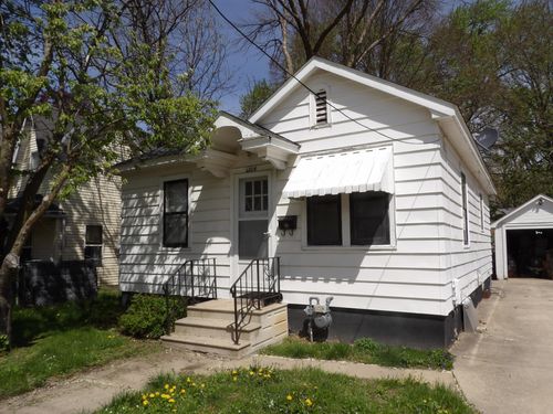1204 4th Ave Nw, Austin, MN, 55912-2256 | Card Image