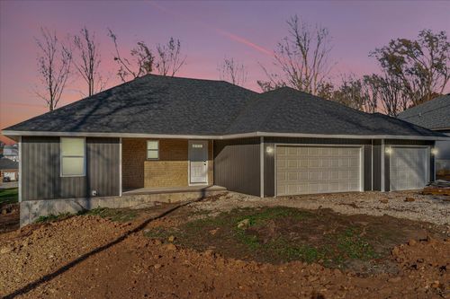 104 Northview Ter, Ash Grove, MO, 65604-8724 | Card Image