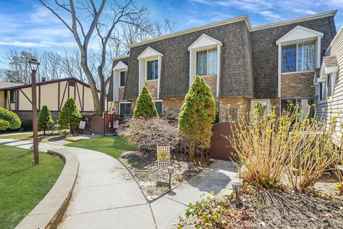 175 Cambridge Drive, Brookhaven, NY, 11776 | Card Image