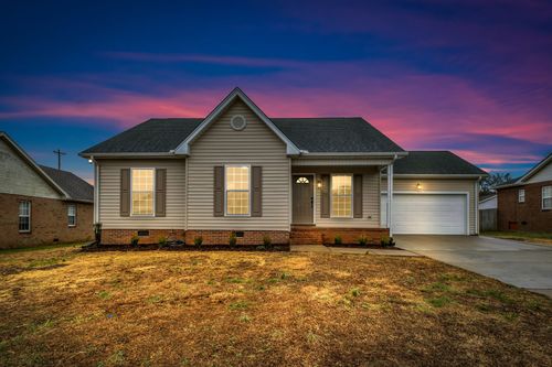 934 Skye View Dr, Gallatin, TN, 37066-6306 | Card Image