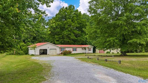 157 Liberty Rd, Henagar, AL, 35978-5816 | Card Image
