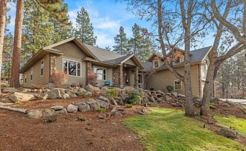 11209 Merganser Rd, Klamath Falls, OR, 97601-8629 | Card Image