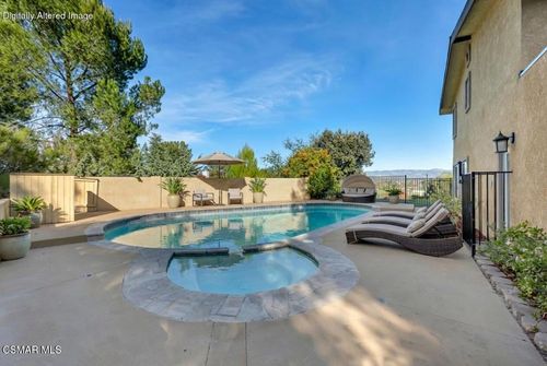 90 La Paz Ct, Simi Valley, CA, 93065-4023 | Card Image