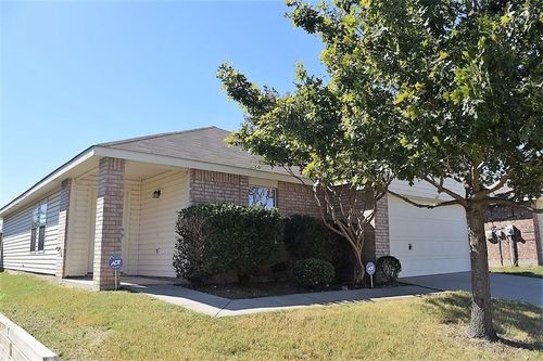 637 Rosario Ln, Haslet, TX, 76052-2984 | Card Image