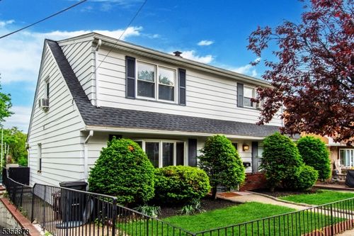 2-56 Corabelle Ave, Lodi, NJ, 07644-1605 | Card Image