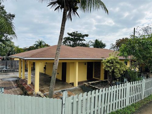 100 Ne 26th St, Pompano Beach, FL, 33064-3862 | Card Image