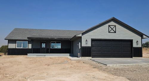 15887 Stardust Ln, Cedaredge, CO, 81413-6701 | Card Image