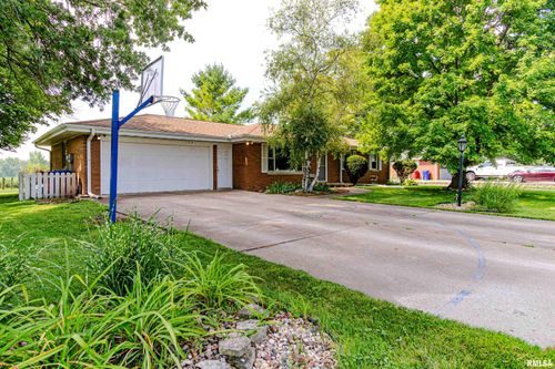 130 E Calhoun St, Brimfield, IL, 61517-8068 | Card Image