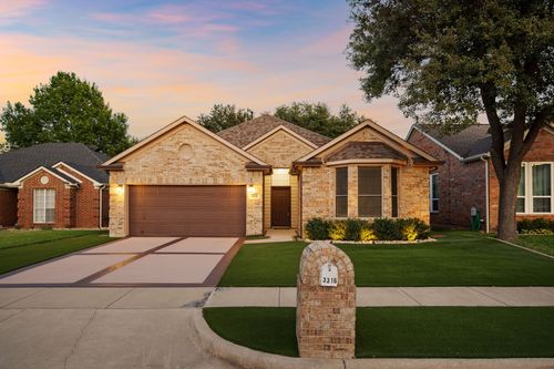 3316 Windchase Dr, Flower Mound, TX, 75028-2660 | Card Image