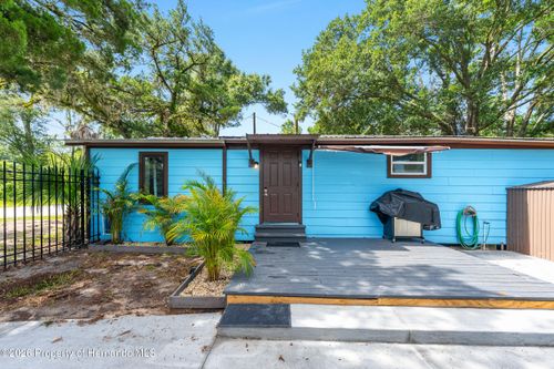 420-416-420 Sw 5th St, CHIEFLAND, FL, 32626-0130 | Card Image