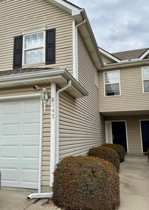 8147 N Lawn Ave, Kansas City, MO, 64119-1049 | Card Image