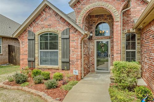 8609 Sw 66th Pl, Oklahoma City, OK, 73169-6970 | Card Image