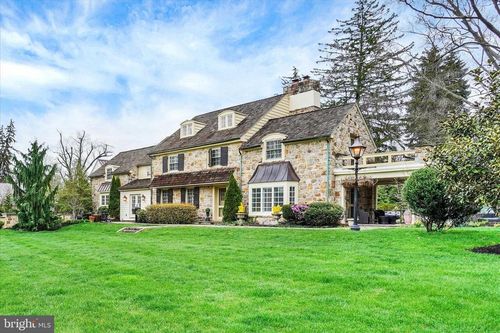 1029 Smallbrook Ln, YORK, PA, 17403-3409 | Card Image