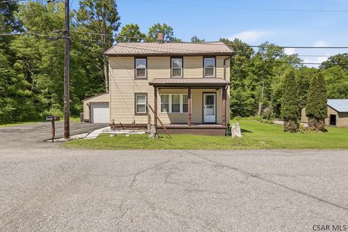 111 Center St, Stoystown, PA, 15563-8527 | Card Image