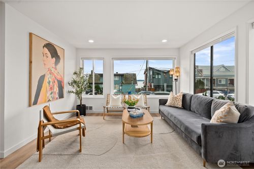 apt-102-4226 Beach Dr Sw, Seattle, WA, 98116-4603 | Card Image