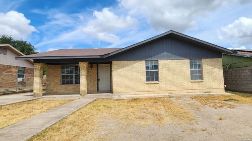 1151 Romemarie Dr, Eagle Pass, TX, 78852-5528 | Card Image