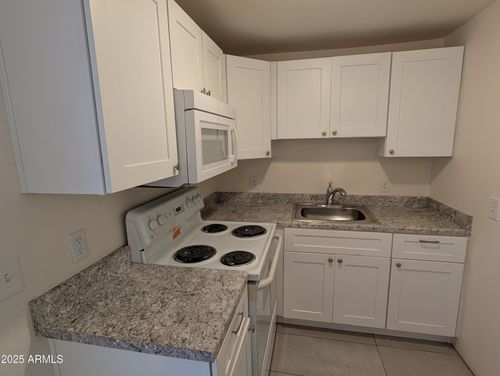 5-1631 E Yale St, Phoenix, AZ, 85006-1444 | Card Image