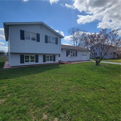 47 Crimson Bramble Rd, Rochester, NY, 14623-4225 | Card Image