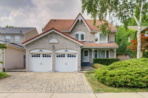 22 Chambery Cres, Unionville, ON, L3R6L6 | Card Image