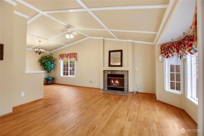 Living Room and Dining Area | Image 3