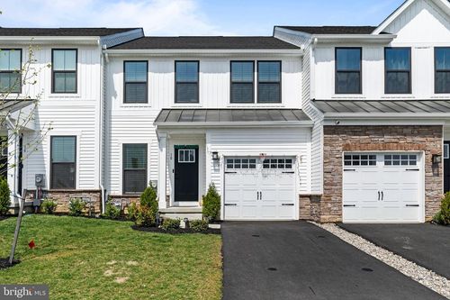 18 Rosemary Way, MOUNT LAUREL, NJ, 08054-9766 | Card Image