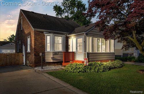 1009 Harvard Rd, Berkley, MI, 48072-1978 | Card Image