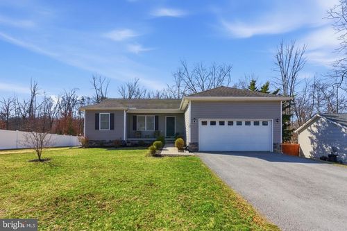 140 Basin Dr, INWOOD, WV, 25428-3214 | Card Image