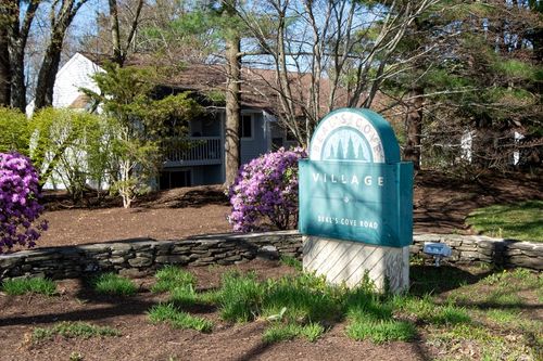 c-1 Beals Cove Rd, Hingham, MA, 02043-2300 | Card Image