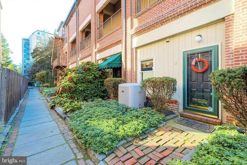 2-1880 Superfine Ln, WILMINGTON, DE, 19802-4918 | Card Image