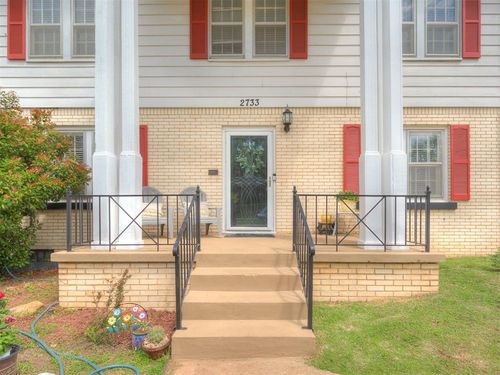 2733 Nw 26th St, Oklahoma City, OK, 73107-2233 | Card Image
