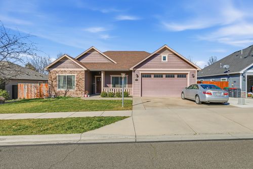 2875 Strasburg St, Medford, OR, 97504-2185 | Card Image