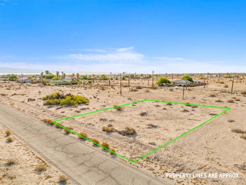 1351 Windward Ave, Thermal, CA, 92274-8523 | Card Image