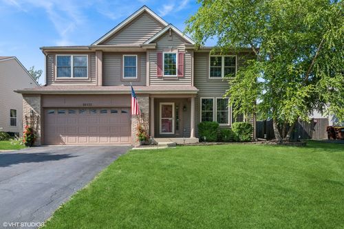 10332 Somerset Ln, Huntley, IL, 60142-2366 | Card Image