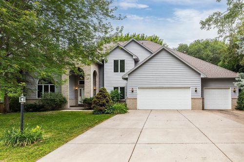 7204 Heatherton Cir, Edina, MN, 55435-4117 | Card Image