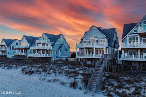 4256 Island Dr, N Topsail Beach, NC, 28460-8216 | Card Image