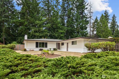 13819 139th Ave Se, Renton, WA, 98059-5425 | Card Image