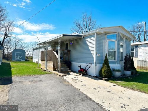 10 Roth Avenue, MERTZTOWN, PA, 19539 | Card Image